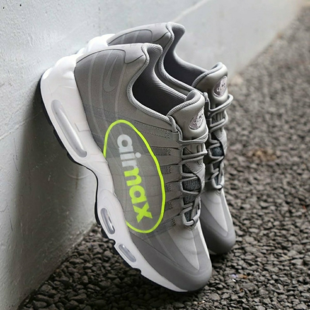 NIKE AIR MAX 95 LAB SIZE 11